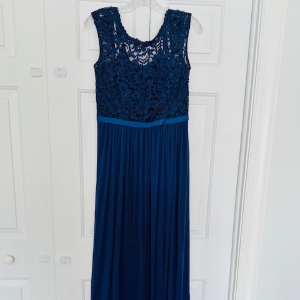 David's Bridal Bridemaid's Dress Scoop Neck Marine